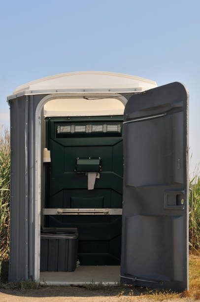 Best Affordable portable toilet rental  in Caledonia, MI